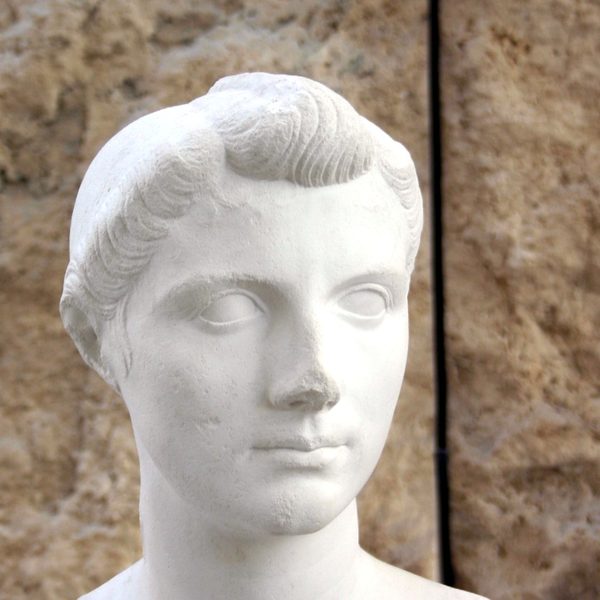Octavia Minor